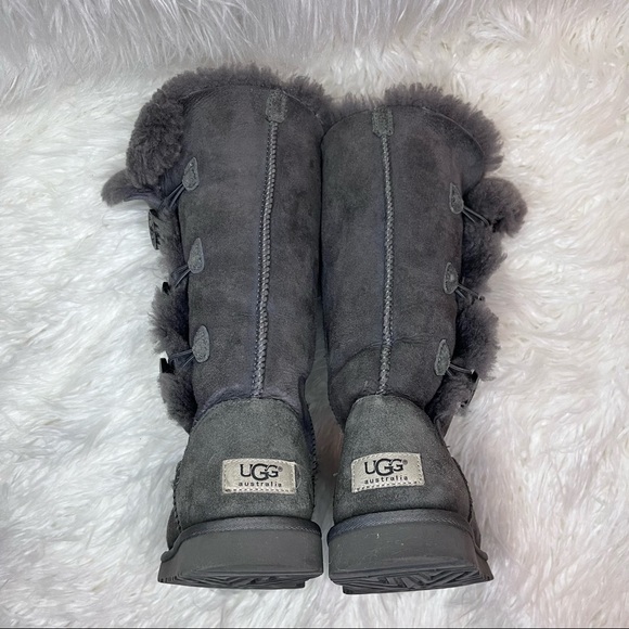 UGG Bailey Button Triplet Boot - Picture 7 of 10